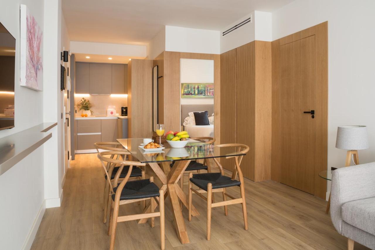 Puerta Catedral Suites Sevilla Kültér fotó