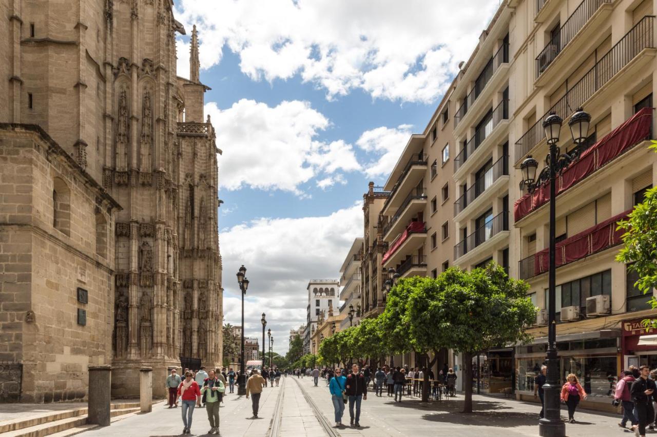 Puerta Catedral Suites Sevilla Kültér fotó