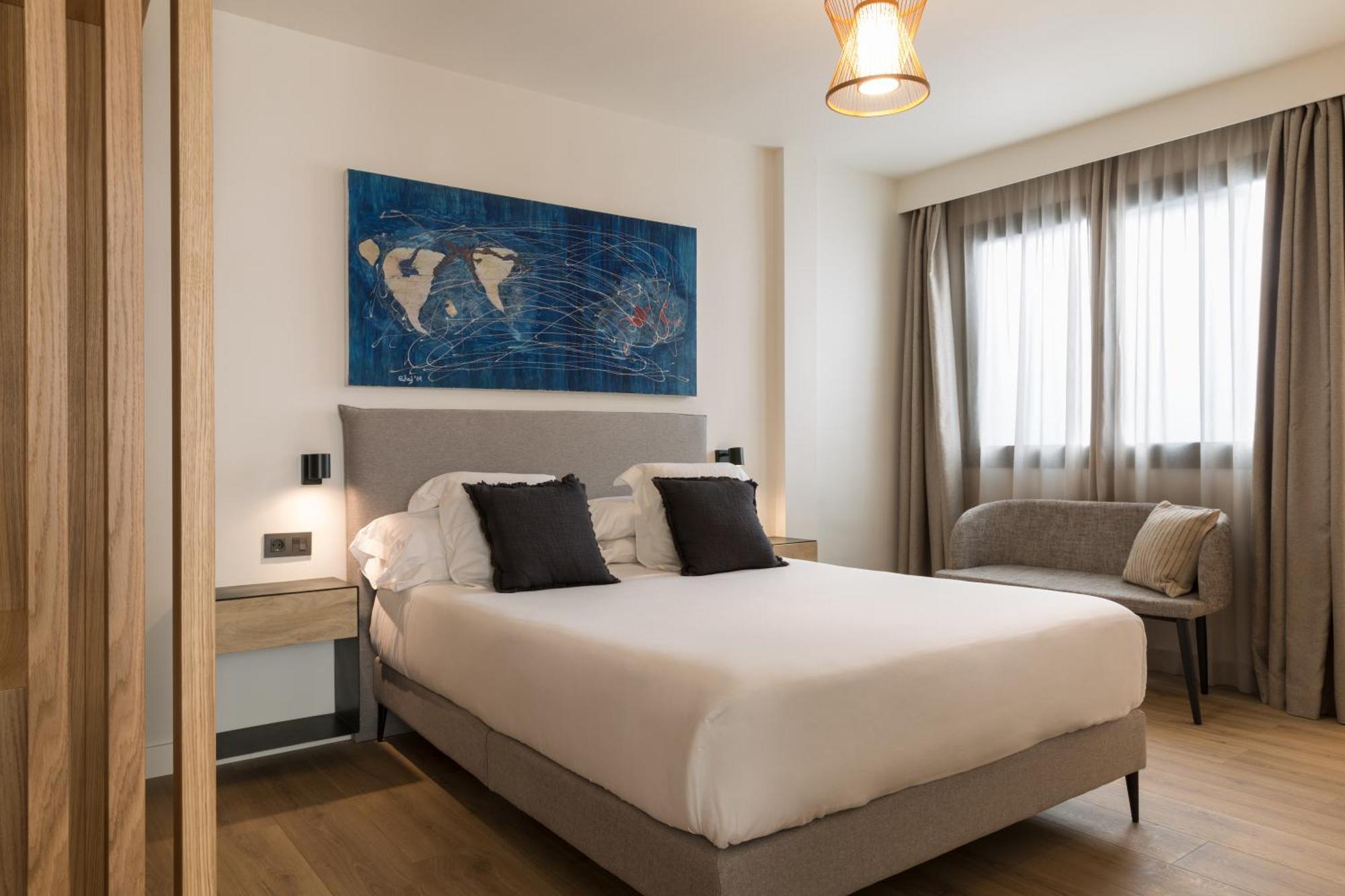 Puerta Catedral Suites Sevilla Szoba fotó