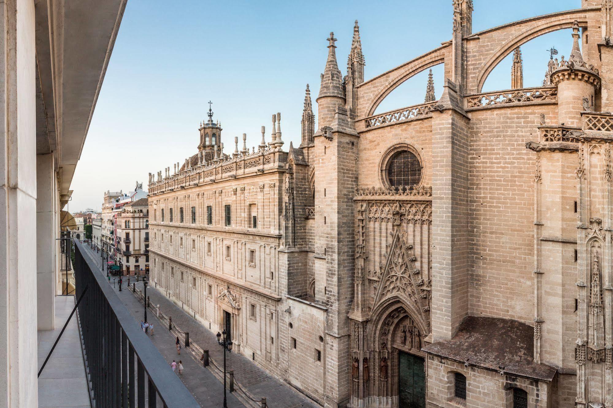 Puerta Catedral Suites Sevilla Kültér fotó